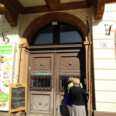 Apartman Klauzal 10 *