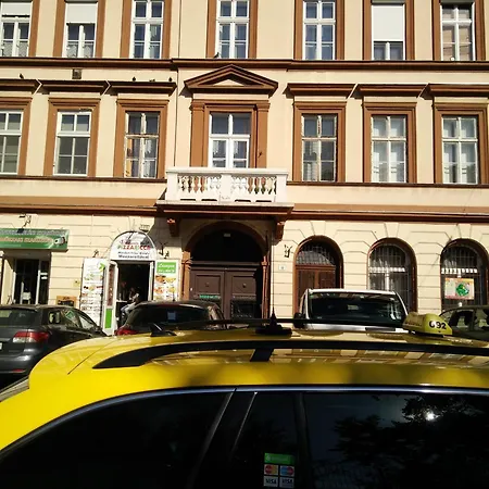 Apartment Klauzal 10