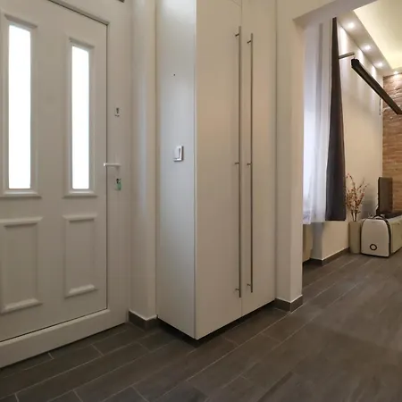 Klauzal 10 Apartman *