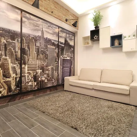 Apartman Klauzal 10 *