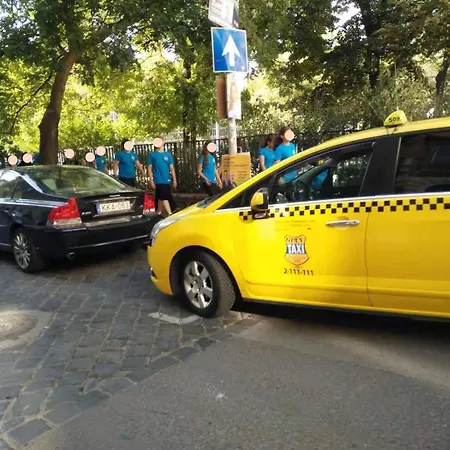 Klauzal 10 * Budapest